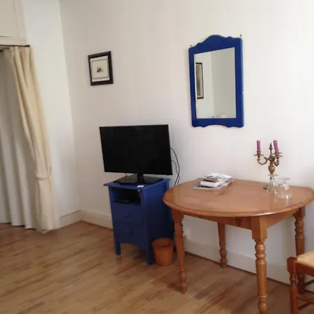 L'arche Des Chapeliers Bed & Breakfast 4*