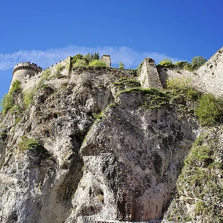 L'arche Des Chapeliers Bed & Breakfast 4*