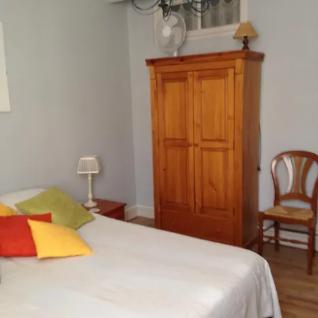 L'arche Des Chapeliers Bed and breakfast Foix